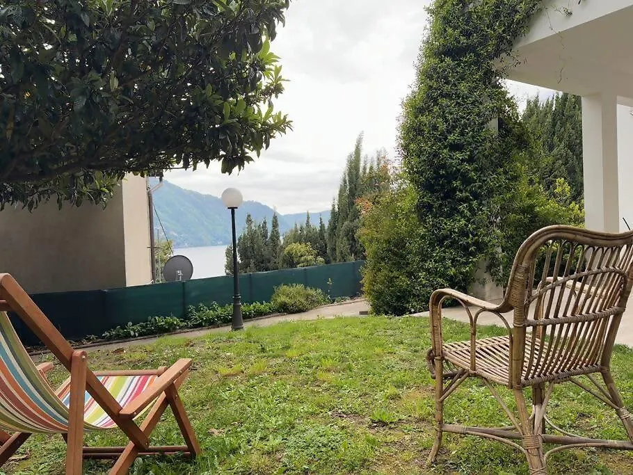 Luxury Apartment Luna Moltrasio Italy