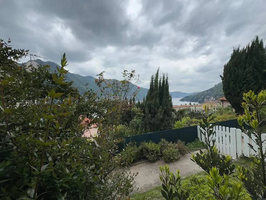 Luxury Apartment Luna Moltrasio