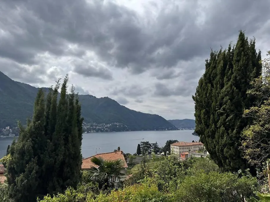 Luxury Apartment Luna Moltrasio