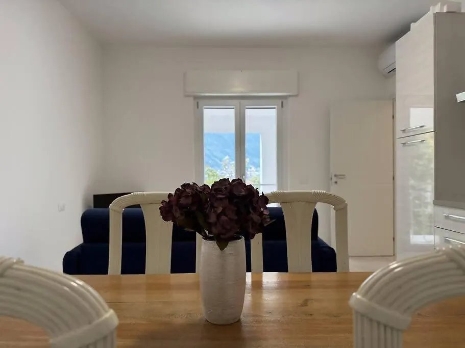 Luxury Apartment Luna Moltrasio