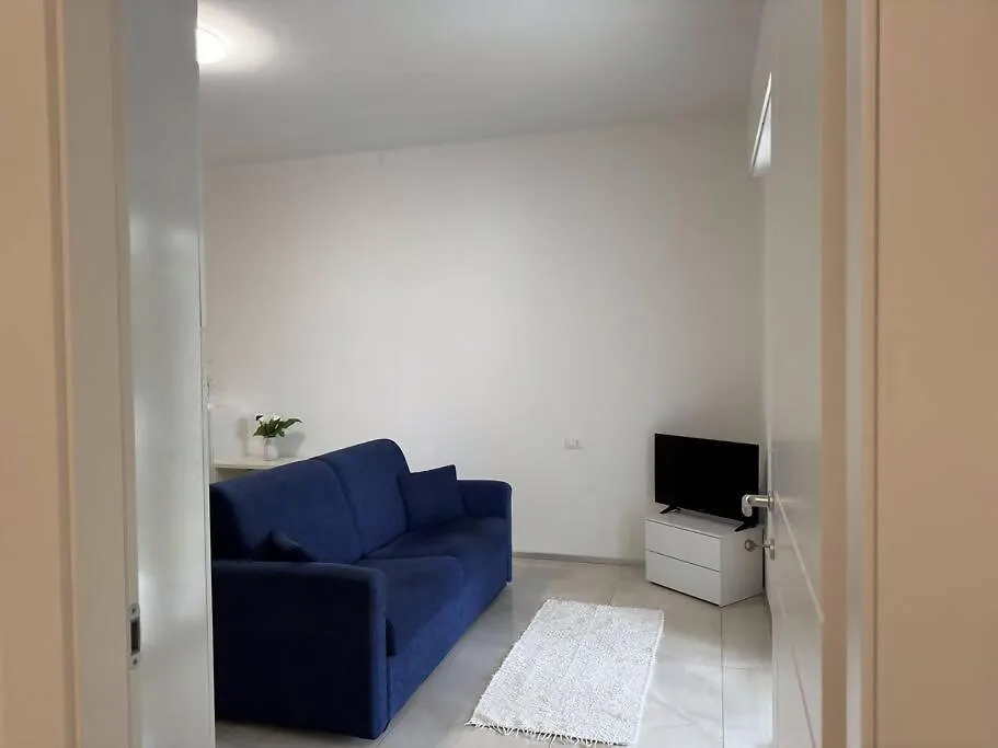 Luxury Apartment Luna Moltrasio 0*,  Italy